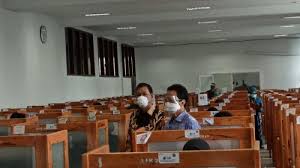 Questions 1—4 are based on the following passage. 9 586 Peserta Ikuti Ujian Jalur Mandiri Dan Ujian Masuk Program Diploma Usu Tahun Akademik 2020 2021 Tribun Medan