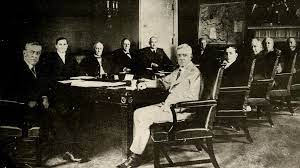 Woodrow wilson's tenure as the 28th president of the united states, lasted from march 4, 1913, until march 4, 1921. File Wilson Cabinet 2 Jpg Wikipedia