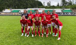 O benfica tem aqui boas hipoteses, pelo menos até melhores do que havia esta época defesas: Axntx Srnco4tm