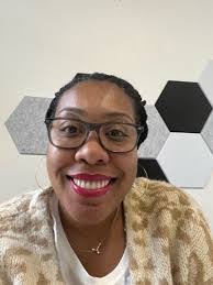 Mandi Langley's Instagram, Twitter & Facebook