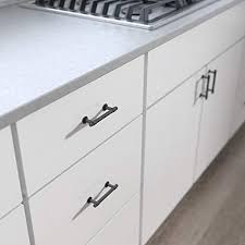 Our iron bail, bin, and drop pulls offer many popular primitive and wrought iron designs. Franklin Brass Soft Iron Straight Bar Pull Cabinet Handles And Drawer Pulls For Kitchen Cabinets And Dresser Drawers 3 Inch 76mm 10 Pack P29520k Si B Cabinet Hardware Pricepulse