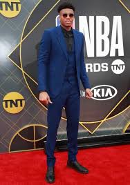 Giannis Antetokounmpo Lifestyle Wiki Net Worth Income Salary House Cars Favorites Affairs Awards Family Facts Biogr In 2020 Nba Fashion Gianni Nba Matches