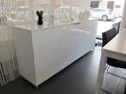 Sideboard Mit Schiebeturen Everywhere Lack Hochglanz Weiss Von Ligne Roset Designermobel Sindelfingen Kommode Hochglanz Sideboard Sideboard Weiss