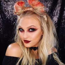 Nous avons des idées hallucinantes de maquillage facile pour halloween à proposer. 1001 Idees De Deguisement Et Maquillage Diablesse Pour La Fete D Halloween