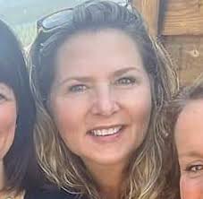 Are the shuttles free and do you need to sign up to ride them?