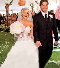 Carrie Underwood Mike Fisher Carrie Underwood Wedding Dress Carrie Underwood Wedding Celebrity Wedding Gowns