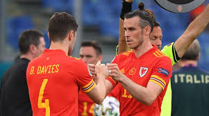 Quelle compo probable pour le pays de galles et le danemark ? Jywmifk9tsmfom