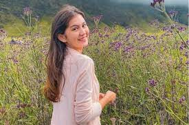 Jalan ceritanya yang bikin penasaran, yuk kenalan dengan 10 artis dan aktor pemain sinetron buku harian seorang istri. Ini 8 Pemain Sinetron Buku Harian Seorang Istri