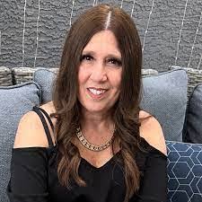 Candie Lasala's Instagram, Twitter & Facebook