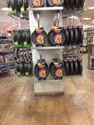 Macy S New York Department Store Homewares Home Cook Dine Visual Merchandising Landscape Layout Housewares Store Shop Interiors At Home Store