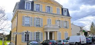 Le Chateau De Maison Blanche A Gagny Propriete De Philippe Ii D Orleans En 1710 Decouvrez Son Histoire