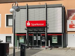 Die selbstbedienungsbereiche werden auch bei geschäftsstellenschließungen im üblichen rahmen geöffnet bleiben. Sparkasse Sudwestpfalz Geschaftsstelle Schlossplatz Schlossplatz 9