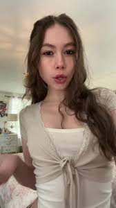 Daisy Fresh Fit Pics