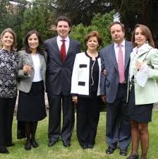 Se trata de un bogotano con experiencia en derechos humanos. Anibal Fernandez De Soto Historias De Vida