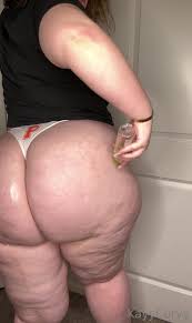 Watch online KayyCurvy aka Kayycurvy OnlyFans - Oiled up and ready for you  on X-video