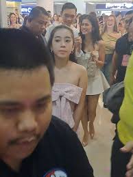 Donna Vidal (@donnamaev28)