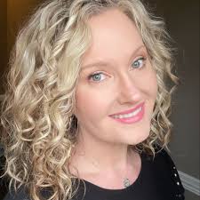 On today's episode of Biscuits & Jam, Sid talks to Emily Ann Roberts about  her love of Southern cooking, her alter ego Yeehaw Memaw, and the advice  from Blake Shelton that's guided