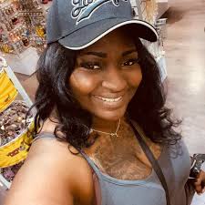 Can you add balloons to photos?