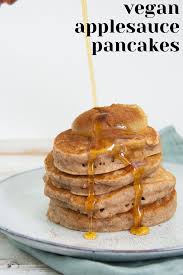 These Vegan Applesauce Pancakes Are Quick Easy To Make No Eggs And No Bananas In 2020 Applesauce Pancakes Vegan Pancake Recipes Applesauce Pancakes Recipe