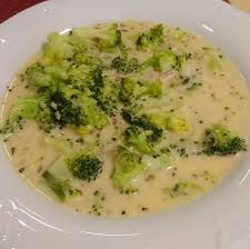 Wer das gemüse tiefgekühlt kauft, erspart sich das putzen und eier mit milch verquirlen, salzen und pfeffern. Brokkoli Cheddar Suppe Ketogen Leben