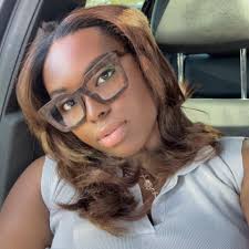 Who's a very good oral surgeon in Jackson to remove wisdom teeth of a 25yr  old?