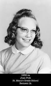 Marie Pick's Instagram, Twitter & Facebook