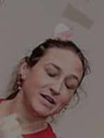 How to remove a castle from a picture of people?