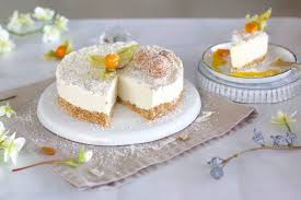 Gesundes Weihnachtsmenu Dessert Kokos Raffaello Torte Mit Mango Sauce No Bake Vegan Glutenfrei Naturallygood Rezept Raffaello Torte Glutenfreie Torten Dessert Ideen