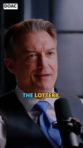 America's top divorce lawyer James Sexton believes that if you've been  happily married for a long period of time then you've basically won the  lottery 👀