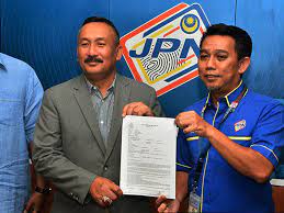 Kami buat di jabatan pendaftaran negara, malaysia cawangan kajang, sangka sehari boleh siap seperti yang abang pernah tulis dalam entri betul ke ganti mykad siap dua jam rupanya dua minggu baru boleh siap. Jual Mykad Mengapa Kp Jpn Bekas Tkp Meio Yang Ditahan Sprm Bersama Datuk Hasanah Tidak Dipecat