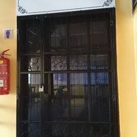 Polis menyerbu pejabat timbalan pendakwa raya suruhanjaya pencegahan rasuah malaysia, (sprm), ahmad sazilee abdul khairi, malam tadi. Pejabat Timbalan Pendakwaraya Kuala Selangor Capitol Building In Kuala Selangor