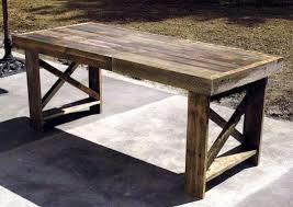 Three Discarded Shipping Pallets Get A New Lease On Life As A Dining Table Pallet Dining Table Pallet Projects Furniture Diy Pallet Furniture
