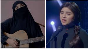 In big time strike, the boys are recording the song and have been tired of gustavo shocking them.as a result, they begin to go on strike. Watch Aamir Khan Unveils First Song Of Secret Superstar Zaira Wasim Croons To Main Kaun Hoon