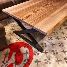 table basse en bois acier frene live edge pieds metallique x pieds metallique design realisation sur mesure meuble de salon decor table home decor