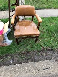 This is the last Floyds chair that I had bought at the auction when they  were closing. It might even be the very last chair from Floyd's in  existence. They closed 2005.￼￼