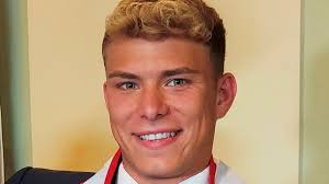 King's Guardsman is named the new Mr England after revealing he 'joined the  army at 16 to turn himself into a man'