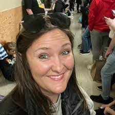 Kara Bogue's Instagram, Twitter & Facebook