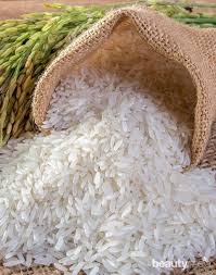 Hasil kisaran beras dan kunyit.baru buat nih. Cara Memutihkan Kulit Di Rumah Dengan Bahan Alami Mudah Kok