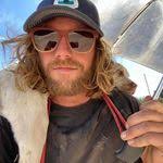 Chris Horth's Instagram, Twitter & Facebook