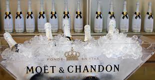Learn the origin and popularity plus how to pronounce monet. How Do You Pronounce Moet Chandon It S Complicated Vinepair