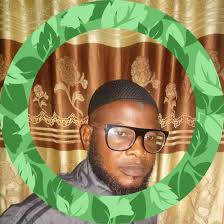 Asiyah (R.A) made this beautiful Dua. “My Lord, build for me near You a  house in Paradise” (Quran 66:11) she chose death over royal privilege and  torment in this world over the