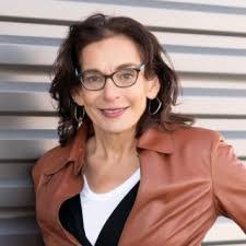 Joanne Rohde's Instagram, Twitter & Facebook