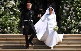 Sarah burton for alexander mcqueen designed the classic gown, complete with. Meghan S Royal Wedding Dress Reuters Com
