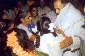 The inside story of #assassination of our former prime minister #rajivgandhi (rajiv kolai) that happened 28 years ago i.e. Outlook India Photo Gallery Rajiv Gandhi Assassination