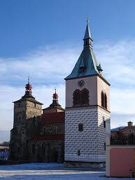 Według danych z 31 grudnia 2016 powierzchnia miasta wynosiła 1 440 ha, a liczba jego mieszkańców 1 882 osób. 3 Kostenlose Kourim Tschechische Republik Fotos Pixabay