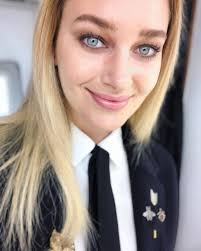 Gorgeous and so well spoken in spanish, maybe the best latina so far. Daniela Nicolas Daniel Actrices