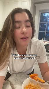 @Trader Joe's pleas make this sauce into a jar version 😍🤤🤤🤤  #traderjoesfoodreviews #traderjoes #traderjoesmusthaves #penne  #penneallarrabbiata #bestpasta #eastcooking