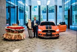Aku mau pake rok mini putih hadiah dari mami kamu. Suami Bagi Hadiah Cincin Rm90 Ribu Tapi Isteri Balas Lagi Padu