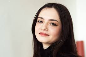 Sabrina Bradford's Instagram, Twitter & Facebook