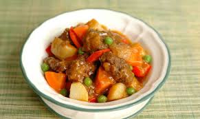 A Hearty Dish Using Mama Sita S Caldereta Mix Combined With Potatoes Carrots And Bell Peppers Spicy Beef Spicy Beef Stew Stew Recipes